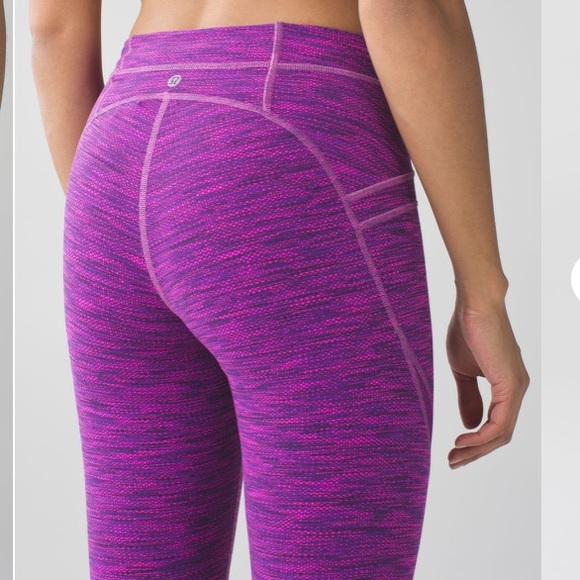 Lululemon Free Flow Diamond Jacquard Space Dye Tender Violet Raspberry Crops - Picture 3 of 11